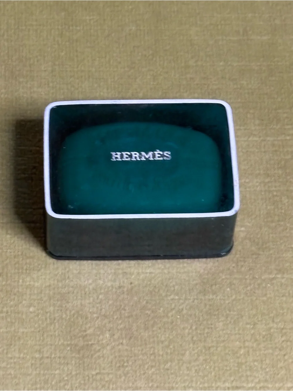 New HERMES Perfumed Soap Eau D'Orange Verte 0.8 oz Travel Size Paris Hard Case
